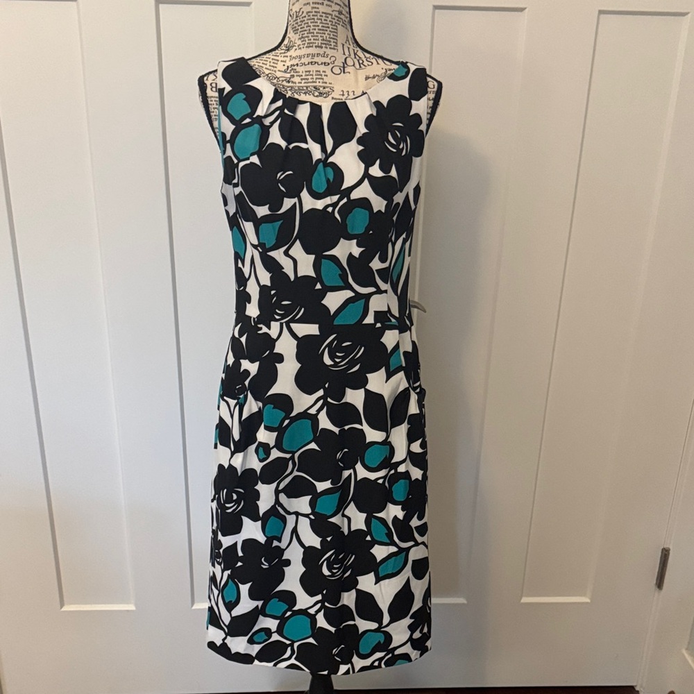 London Times Black and Teal Floral Midi Dress with Pockets